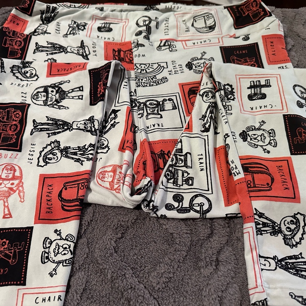 Lularoe Toy Story Leggings